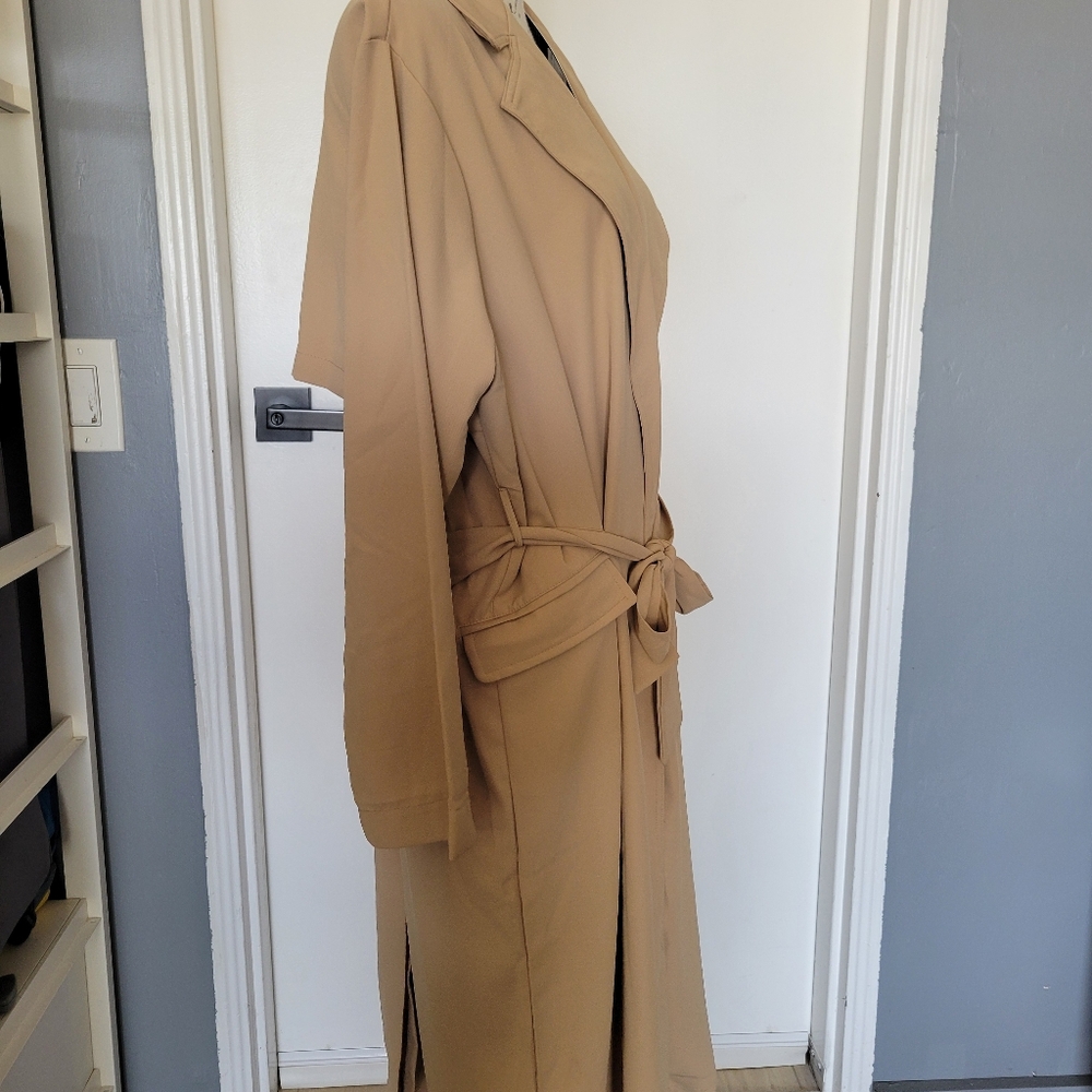 NWT Fashion Nova Tan Cream Belted Trench Coat Size XL - Picture 3 of 8